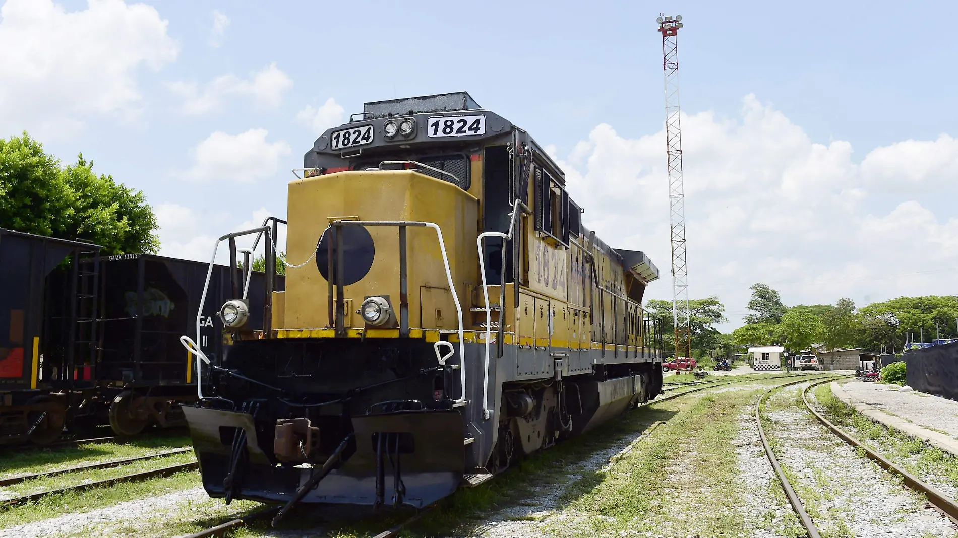 768992_AMLO Supervisión Ferrocarril Istmo-5_impreso